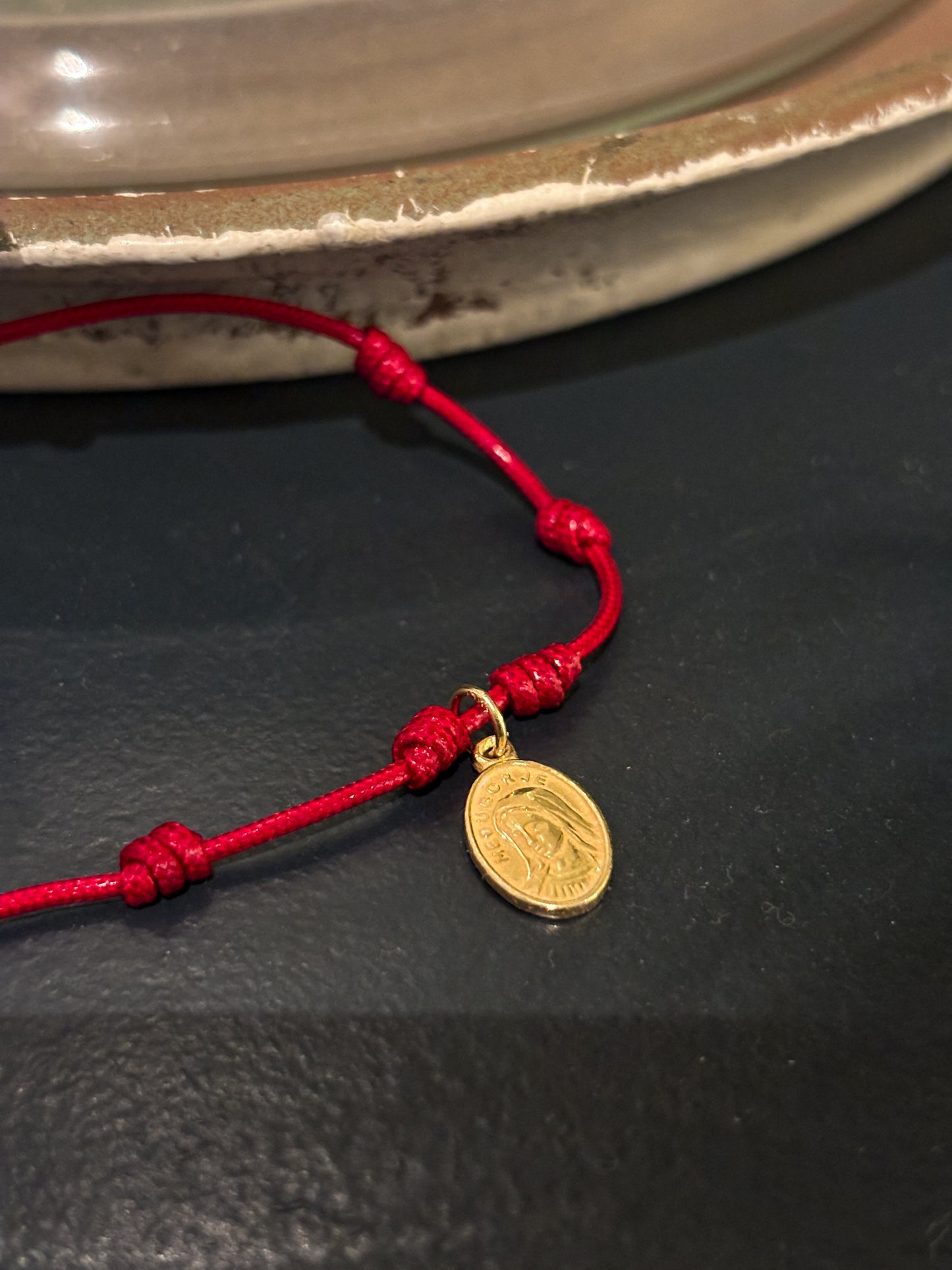 Virgen de Medjugorje en Oro 18k