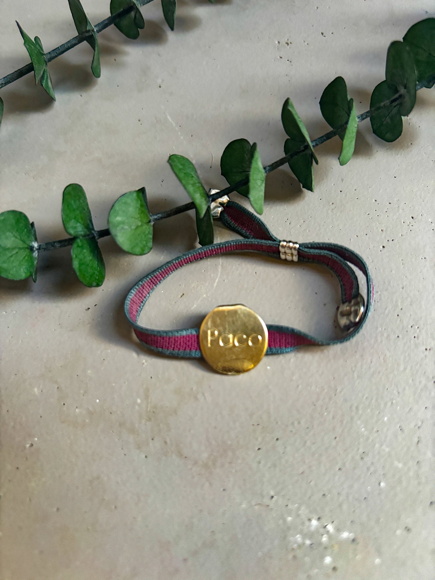 Moneda de Oro con Nombre grabado