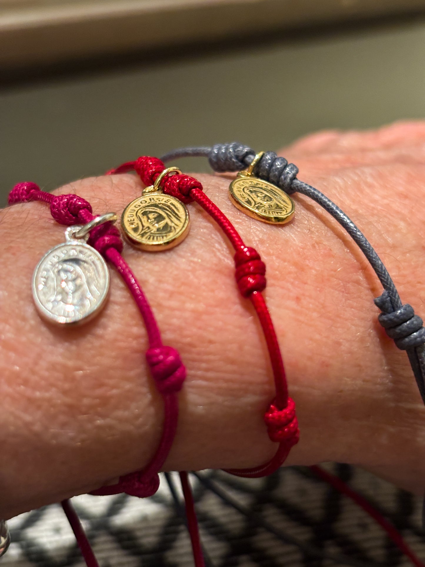 Virgen Medjugorje en Oro 18k