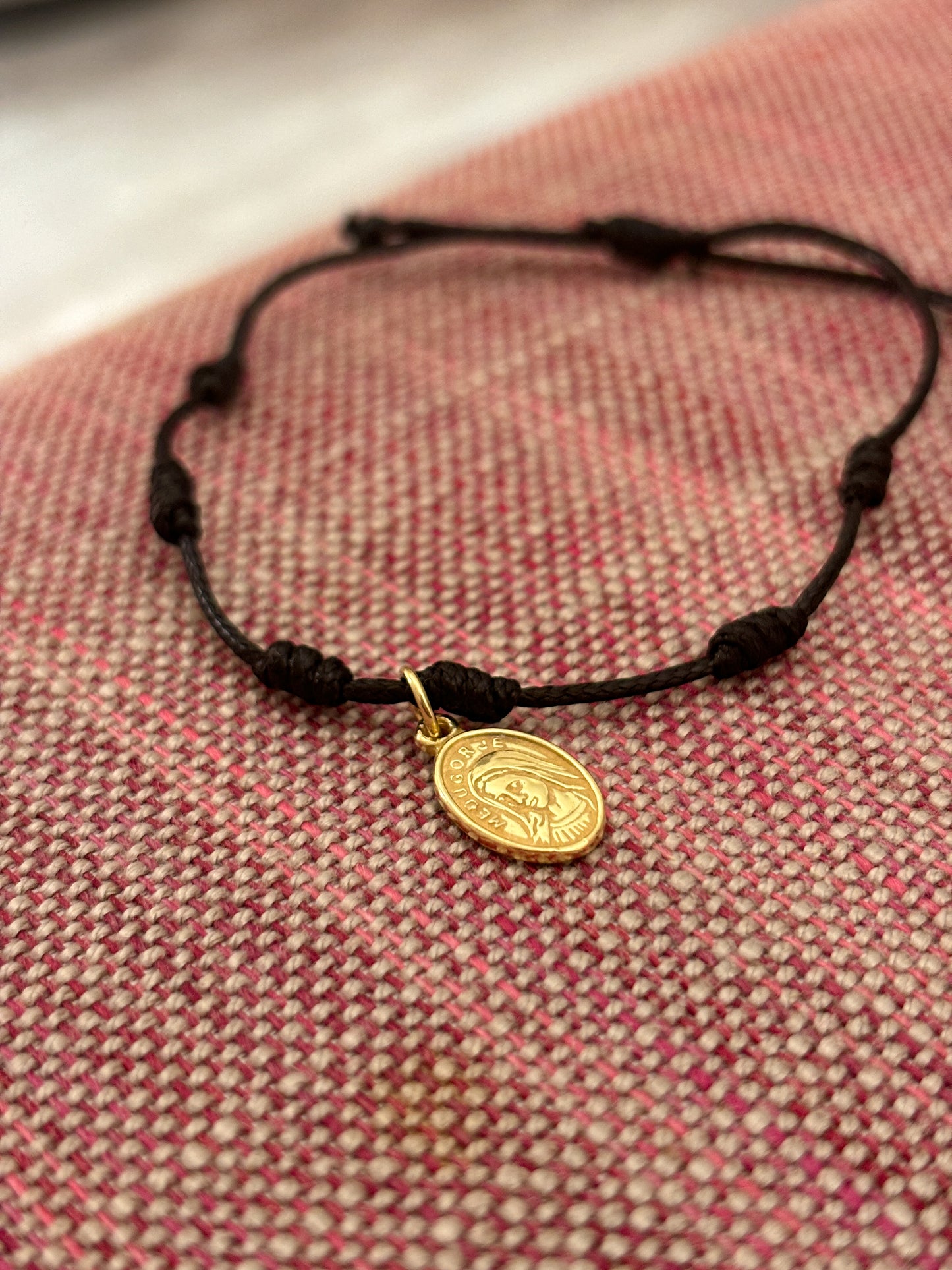 Virgen Medjugorje en Oro 18k