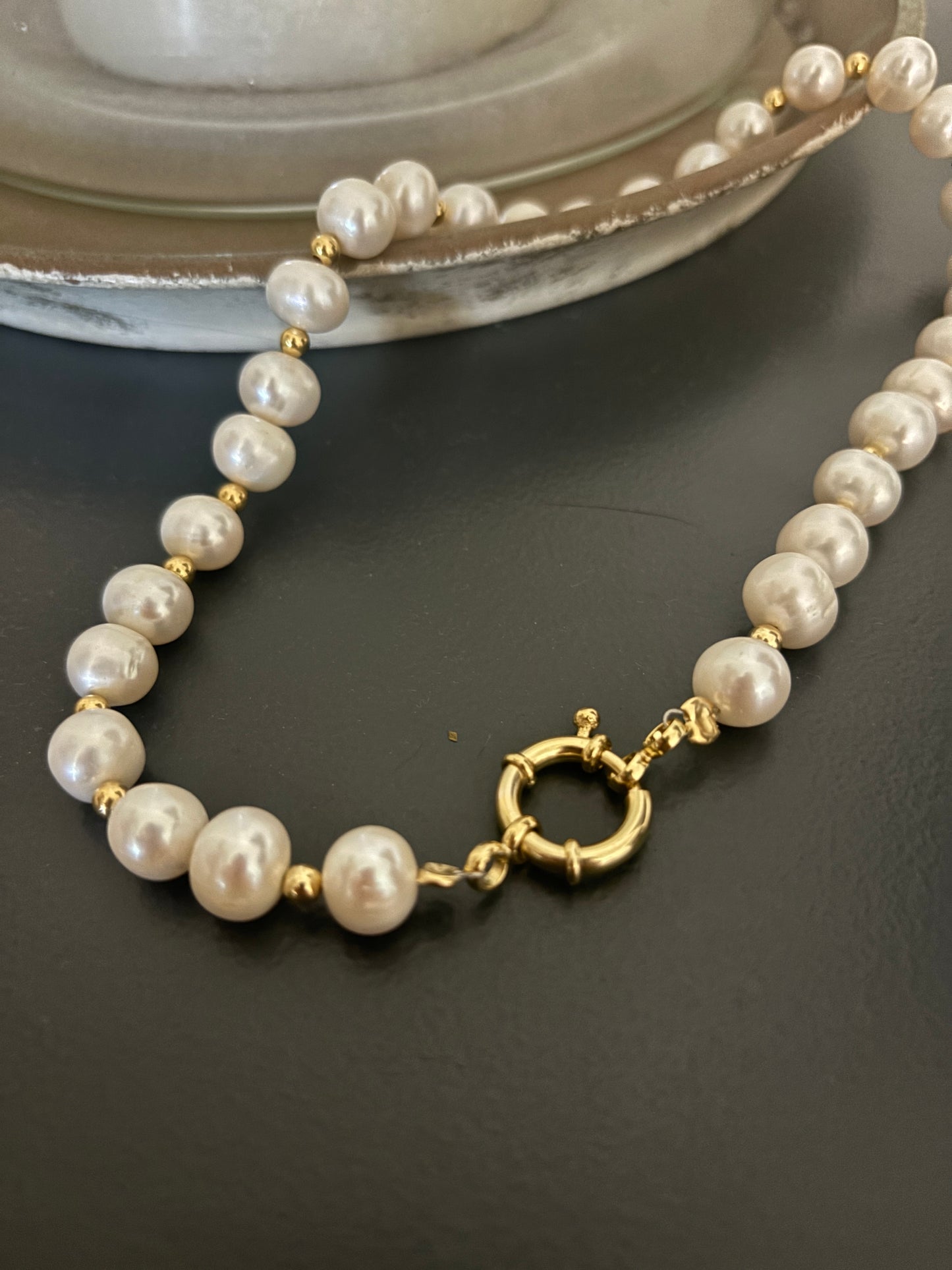 Collar de Perlas con Cierre Marinero de plata dorada